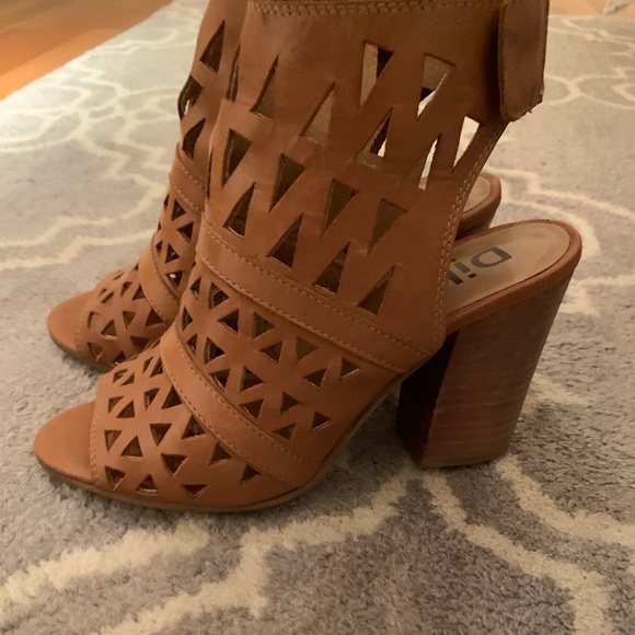 Geometric Cutout Heels - Picture 1 of 4